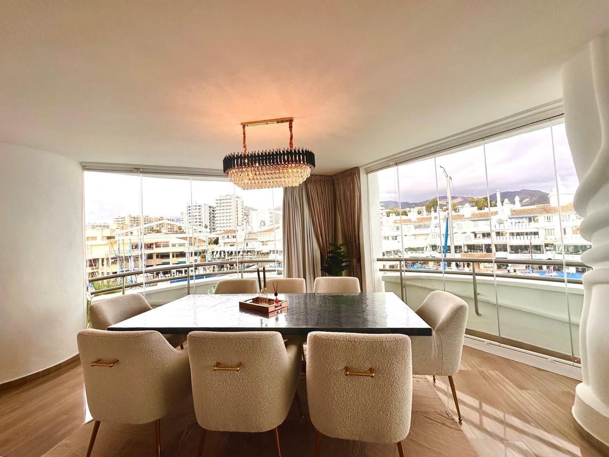 3 soveværelse Penthouse til salg i Benalmadena Costa med swimmingpool - € 745.000 (Ref: 8710802)