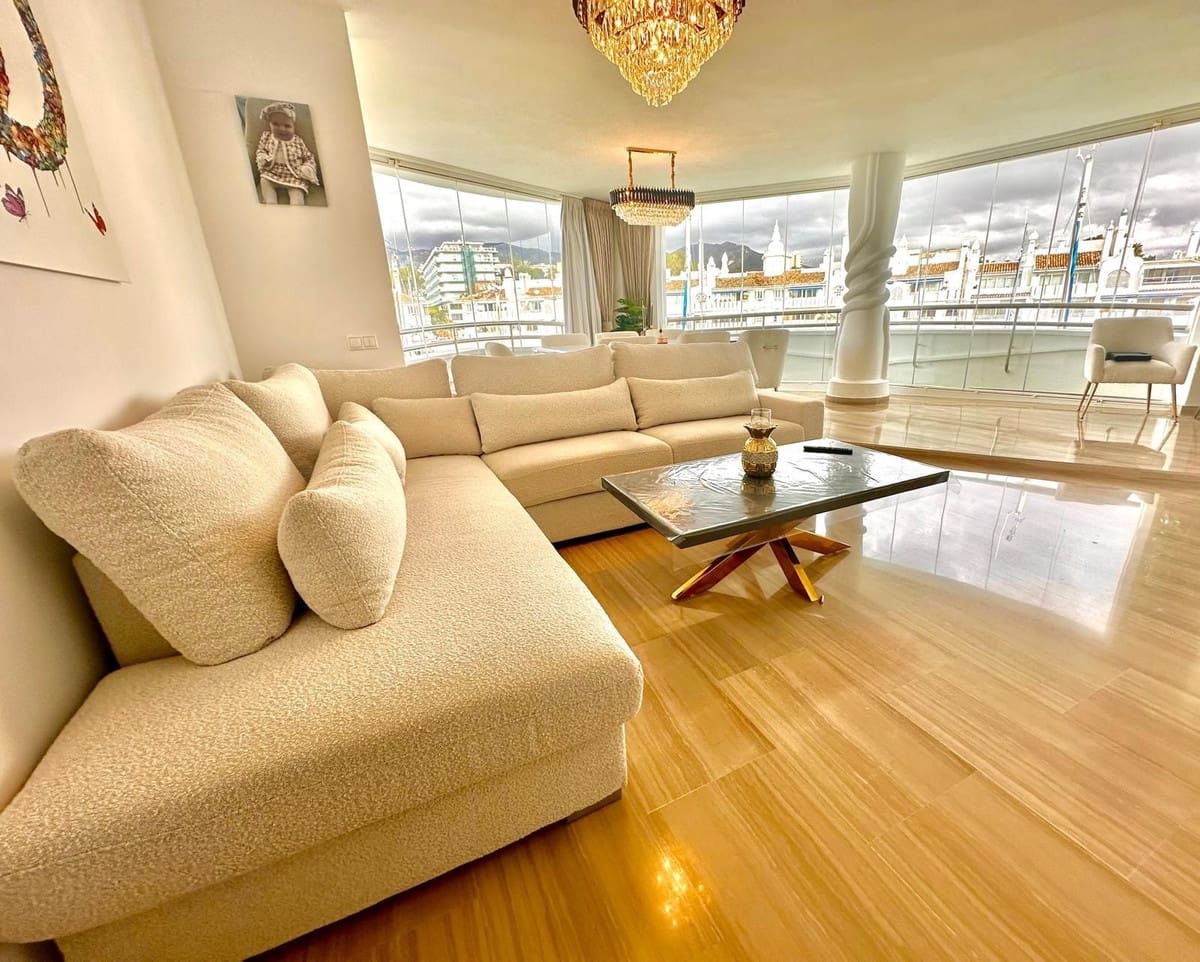 3 soveværelse Penthouse til salg i Benalmadena Costa med swimmingpool - € 745.000 (Ref: 8710802)