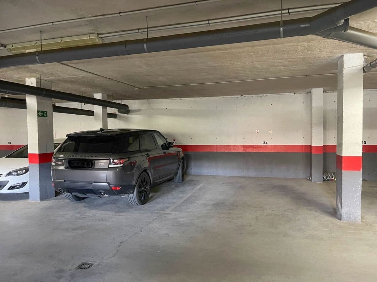 4 soveværelse Lejlighed til salg i New Golden Mile med swimmingpool garage - € 619.000 (Ref: 8725143)