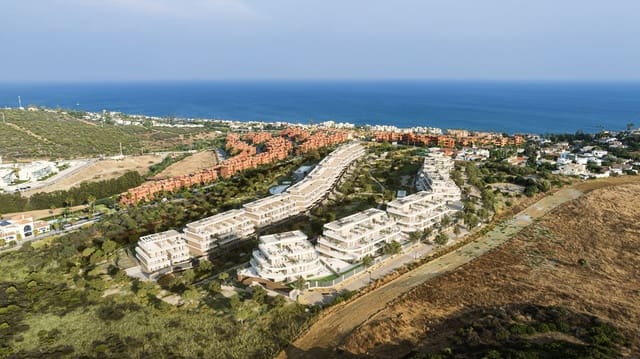 2 chambre Appartement à vendre à Estepona avec piscine garage - 539 000 € (Ref: 8730668)