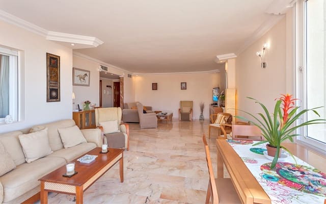 3 sypialnia Apartament na sprzedaż w Benalmádena z basenem garażem - 465 000 € (Ref: 8751708)