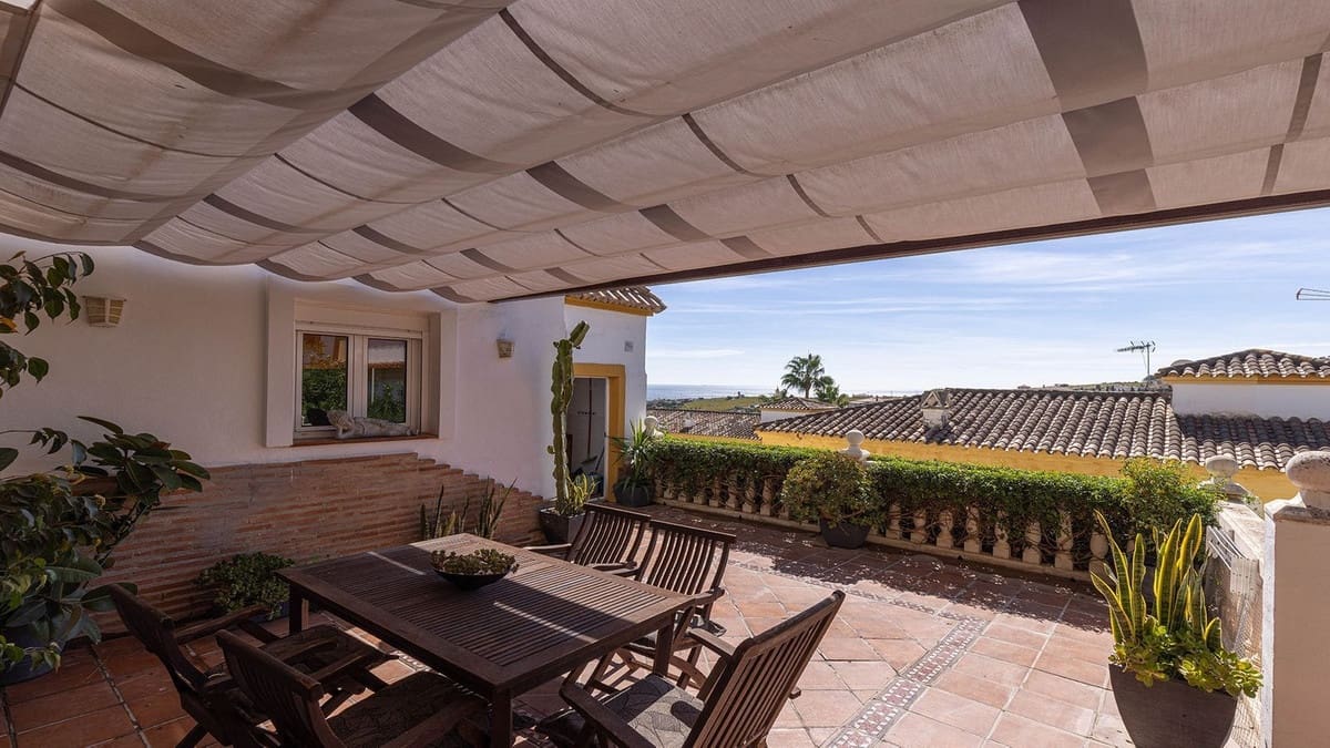 3 bedroom Townhouse for sale in Manilva with pool garage - € 399,000 (Ref: 8765810)