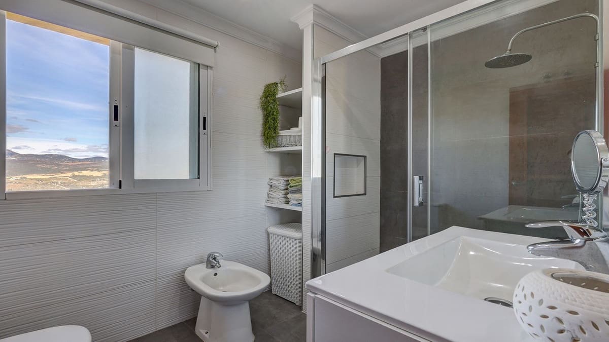 3 bedroom Townhouse for sale in Manilva with pool garage - € 399,000 (Ref: 8765810)