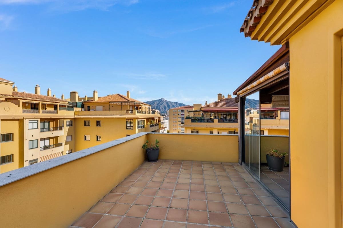 3 quarto Penthouse para venda em San Pedro de Alcantara com piscina garagem - 690 000 € (Ref: 8769055)