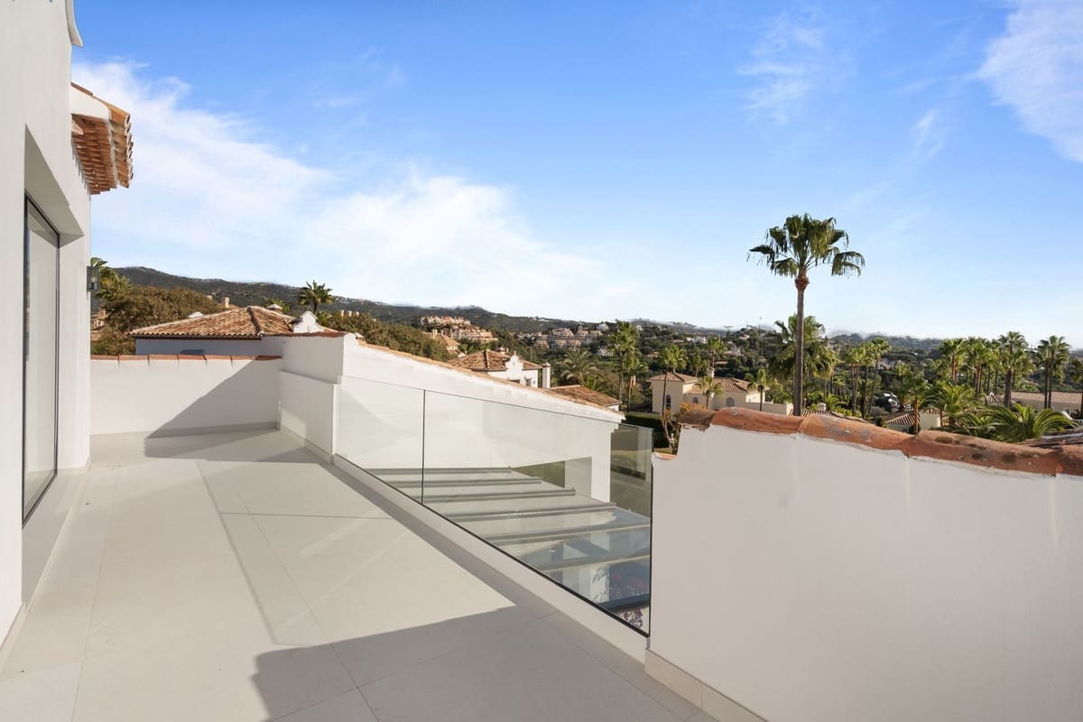 4 soverom Villa til salgs i Elviria med svømmebasseng garasje - € 2 390 000 (Ref: 8782017)