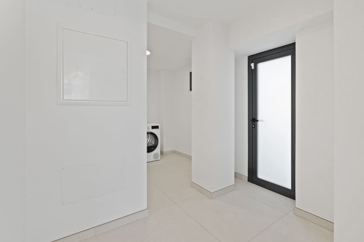 4 soveværelse Villa til salg i Elviria med swimmingpool garage - € 2.290.000 (Ref: 8782017)