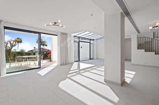 4 soveværelse Villa til salg i Elviria, Marbella med swimmingpool garage - € 2.290.000 (Ref: 8782017)