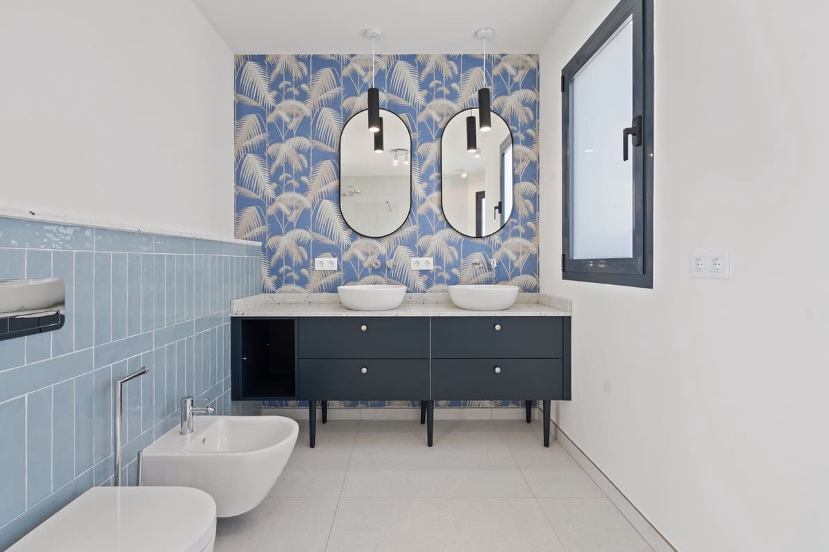 4 makuuhuone Huvila myytävänä paikassa Elviria mukana uima-altaan 
autotalli - 2 290 000 € (Ref: 8782017)