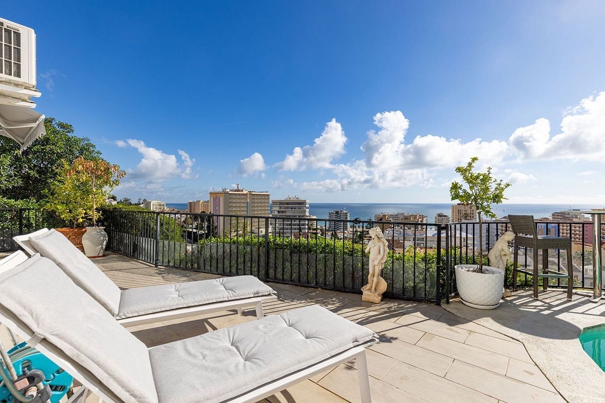 3 soveværelse Villa til salg i Fuengirola med swimmingpool garage - € 999.000 (Ref: 8807504)