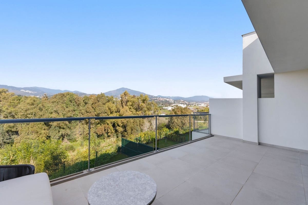 3 soveværelse Semi-Rækkehus til salg i Guadalmina med swimmingpool garage - € 1.295.000 (Ref: 8850110)