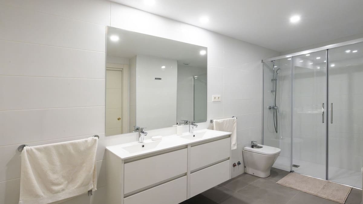 3 bedroom Apartment for sale in Benalmadena with pool garage - € 793,000 (Ref: 8850112)