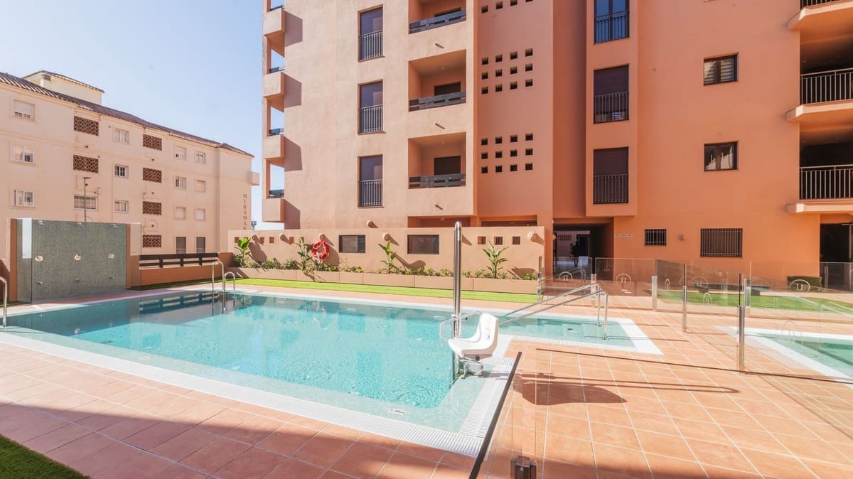 3 bedroom Apartment for sale in Benalmadena with pool garage - € 793,000 (Ref: 8850112)