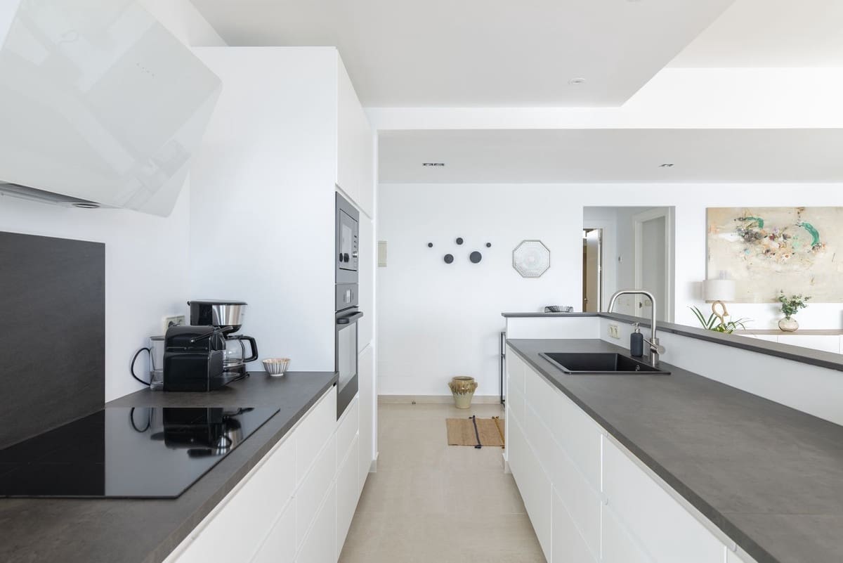 2 soverom Penthouse til salgs i Fuengirola med garasje - € 620 000 (Ref: 8866490)