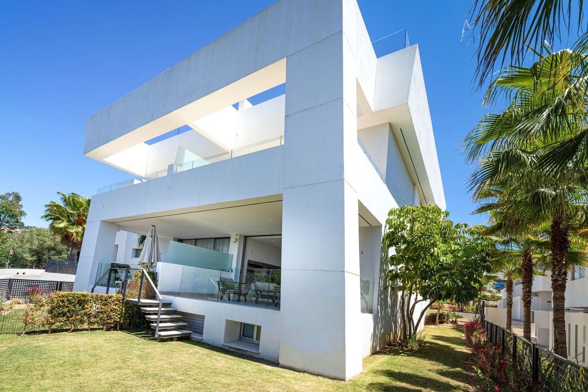 4 soveværelse Byhus til salg i Rio Real med swimmingpool garage - € 1.250.000 (Ref: 8881068)