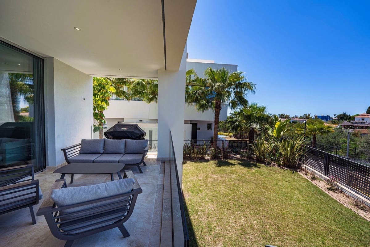 4 soveværelse Byhus til salg i Rio Real med swimmingpool garage - € 1.250.000 (Ref: 8881068)