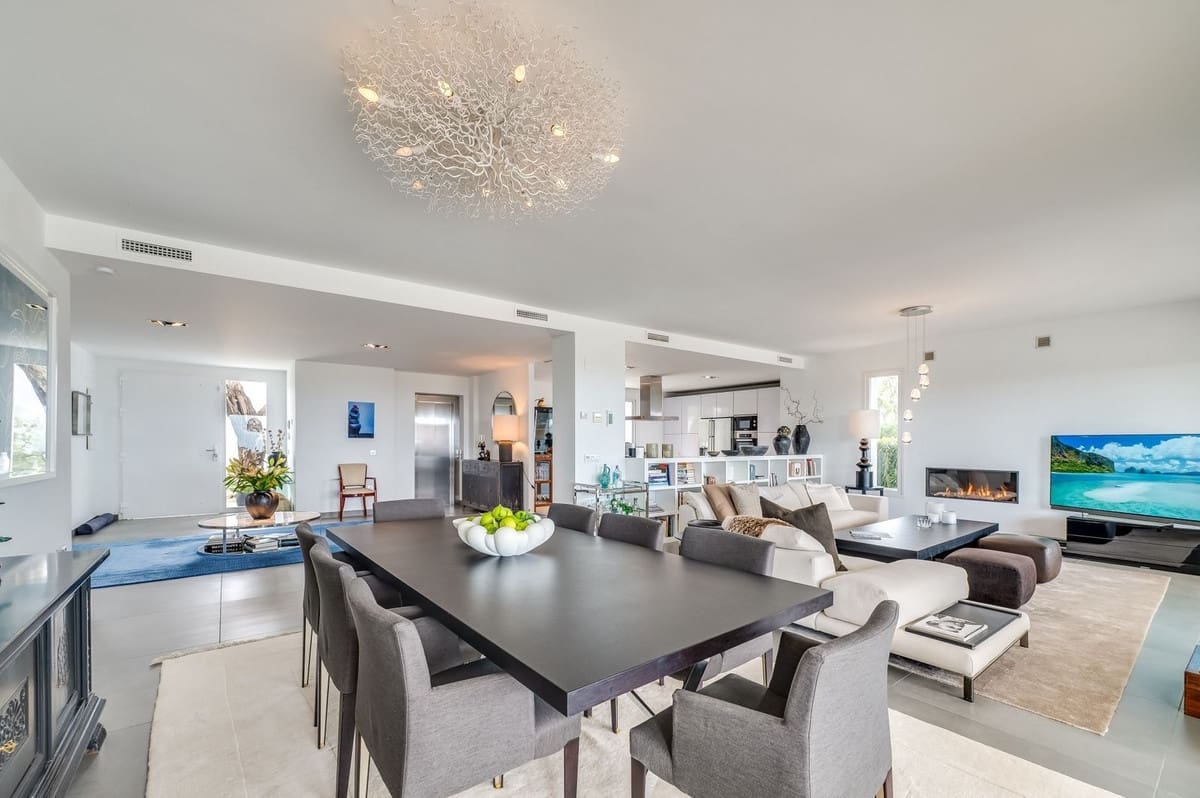 5 soverom Villa til salgs i La Mairena med svømmebasseng garasje - € 2 195 000 (Ref: 8891604)