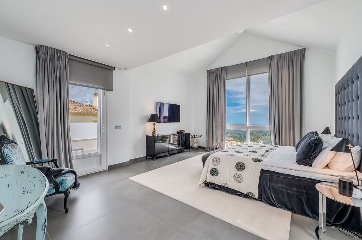 5 soverom Villa til salgs i La Mairena med svømmebasseng garasje - € 2 195 000 (Ref: 8891604)