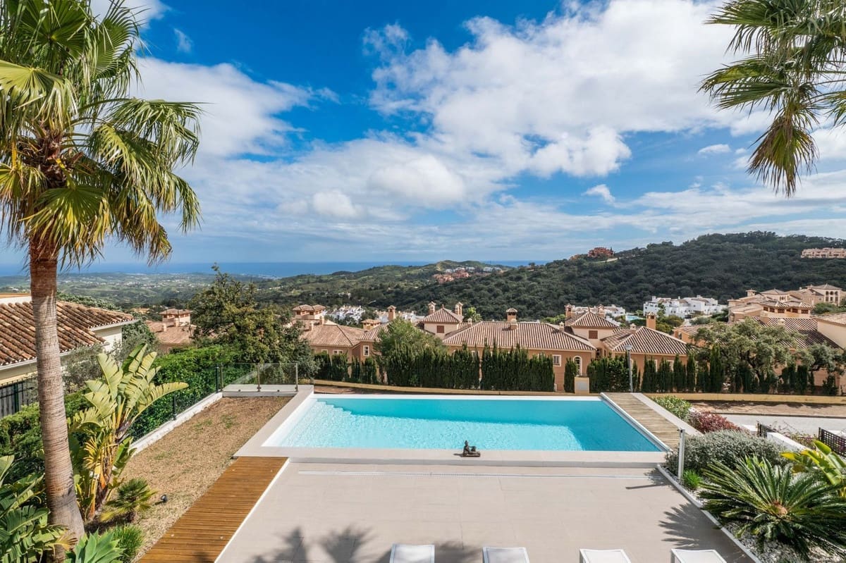 5 soverom Villa til salgs i La Mairena med svømmebasseng garasje - € 2 195 000 (Ref: 8891604)