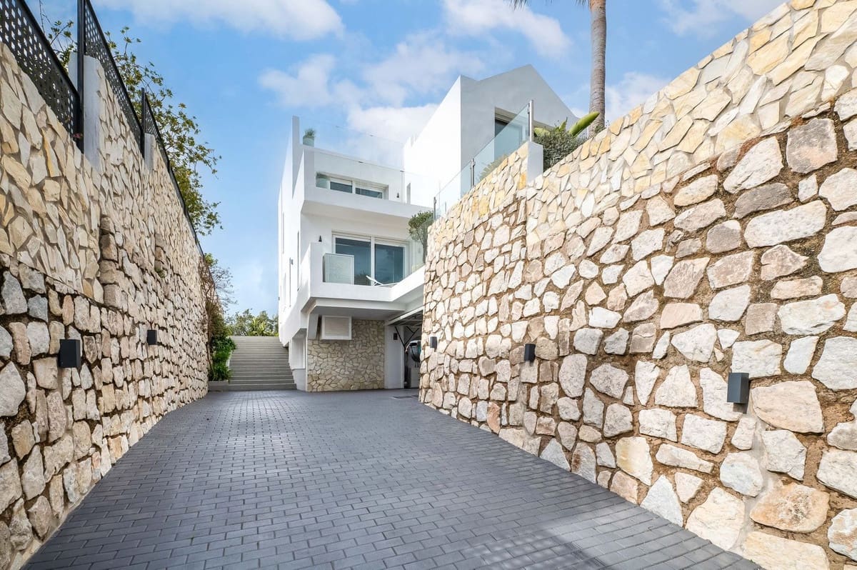 5 soverom Villa til salgs i La Mairena med svømmebasseng garasje - € 2 195 000 (Ref: 8891604)