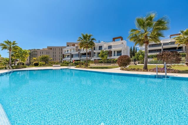 2 makuuhuone Huoneisto myytävänä paikassa Cancelada, Estepona mukana uima-altaan 
autotalli - 675 000 € (Ref: 8931147)