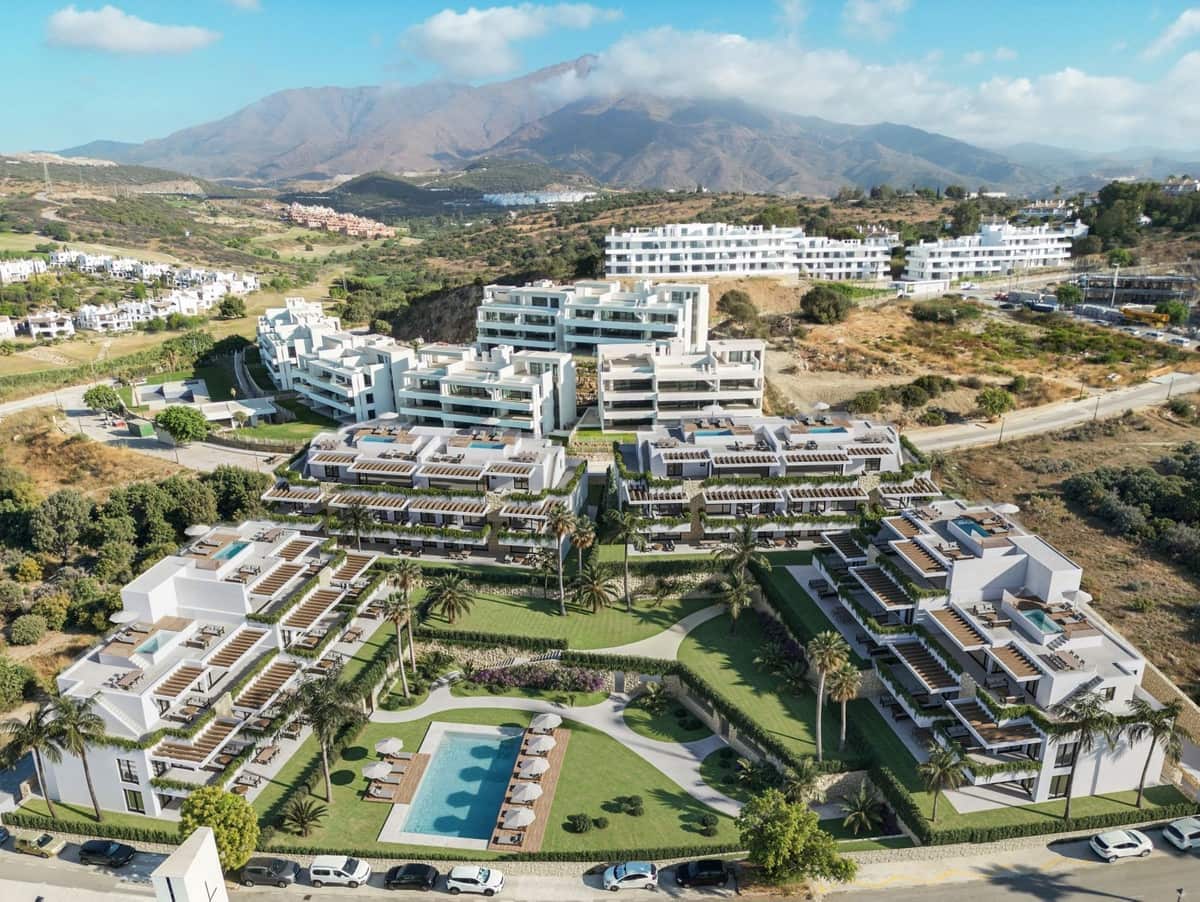 2 quarto Apartamento para venda em Estepona com piscina garagem - 445 000 € (Ref: 8936274)