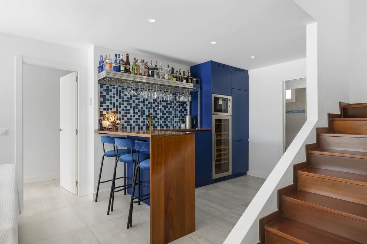 3 soverom Villa til salgs i Benalmadena med svømmebasseng garasje - € 1 200 000 (Ref: 8940759)