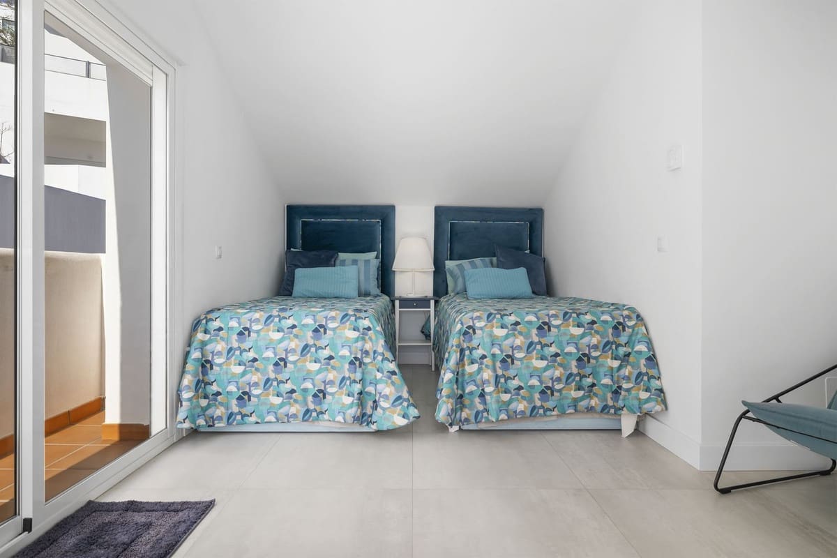 3 soverom Villa til salgs i Benalmadena med svømmebasseng garasje - € 1 200 000 (Ref: 8940759)