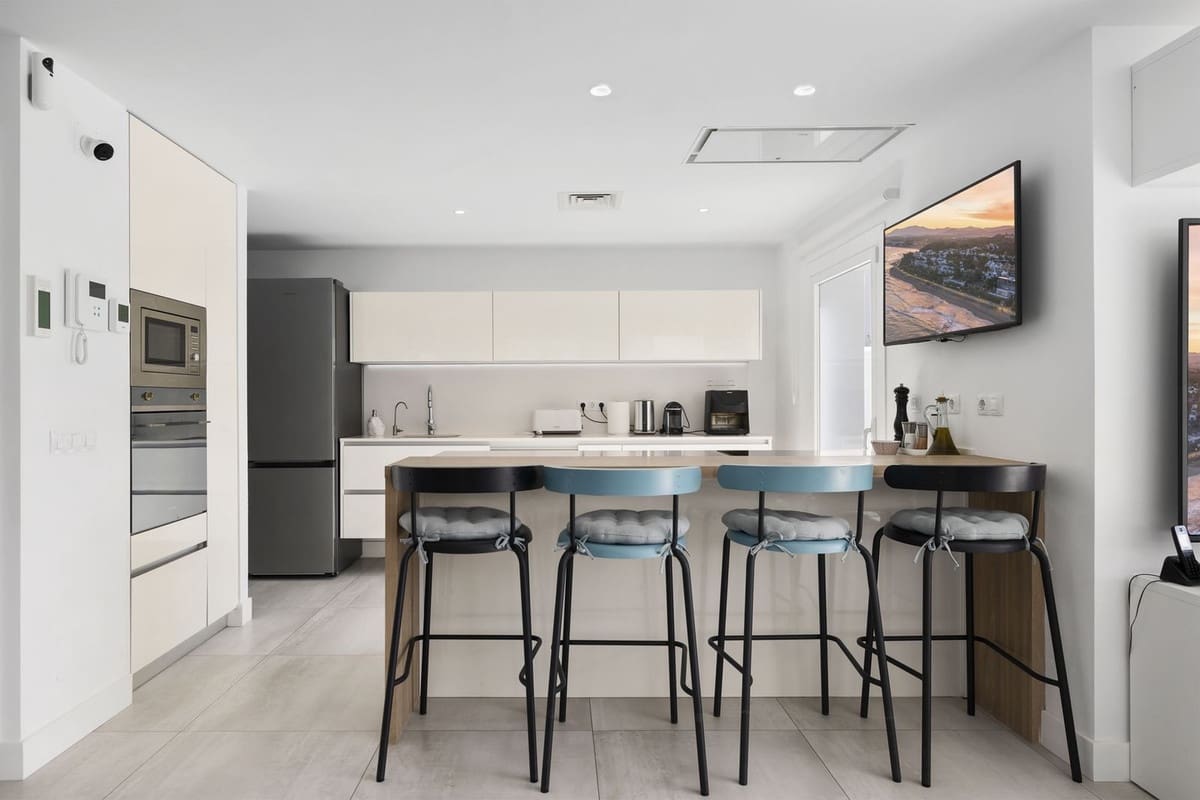 3 chambre Villa/Maison à vendre à Benalmadena avec piscine garage - 1 200 000 € (Ref: 8940759)