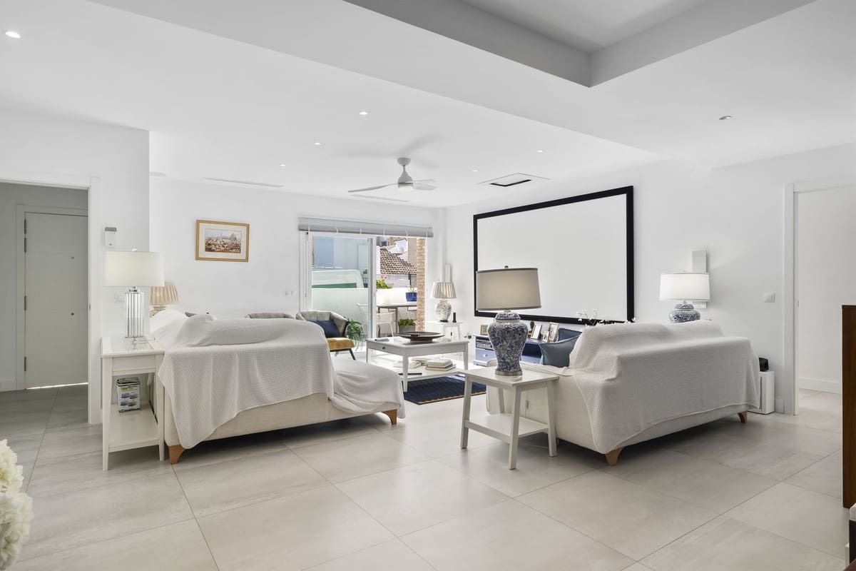 3 chambre Villa/Maison à vendre à Benalmadena avec piscine garage - 1 200 000 € (Ref: 8940759)