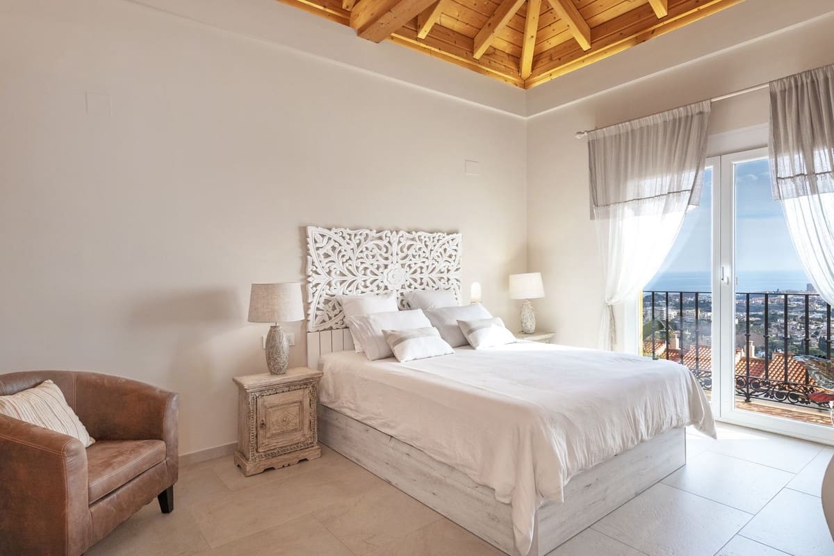 4 soverom Villa til salgs i Benalmadena med svømmebasseng garasje - € 1 090 000 (Ref: 8981878)