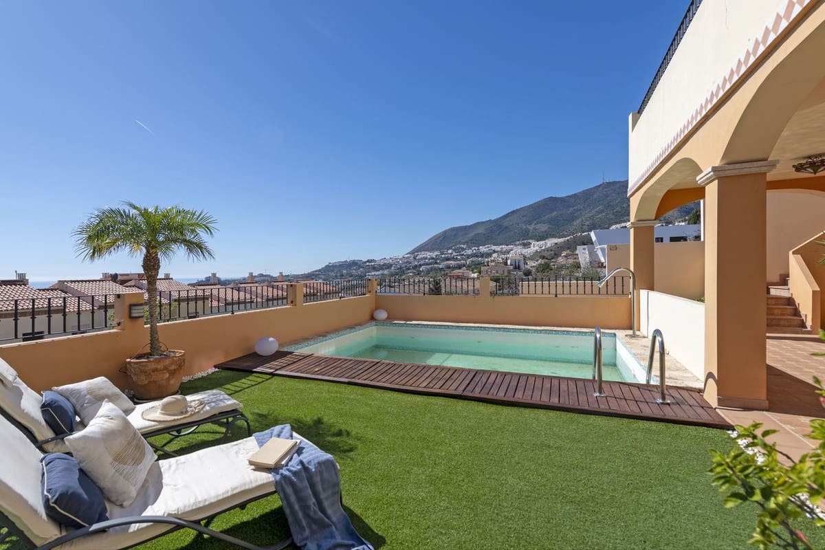 4 soverom Villa til salgs i Benalmadena med svømmebasseng garasje - € 1 090 000 (Ref: 8981878)