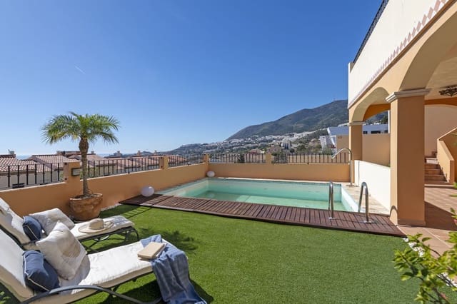 4 soveværelse Villa til salg i Benalmádena med swimmingpool garage - € 1.090.000 (Ref: 8981878)