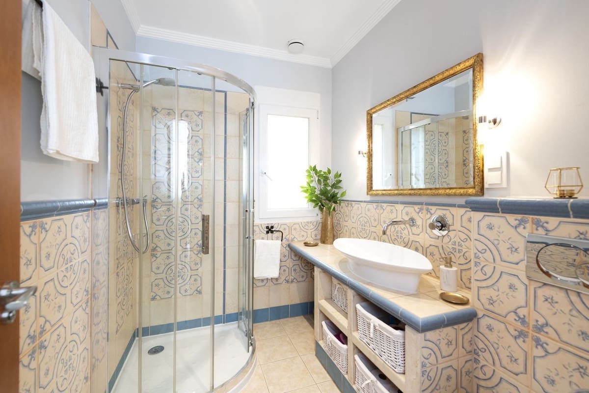 4 soverom Villa til salgs i Benalmadena med svømmebasseng garasje - € 1 090 000 (Ref: 8981878)