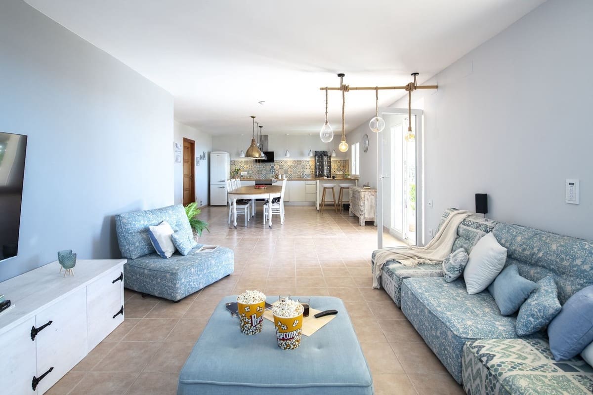 4 soverom Villa til salgs i Benalmadena med svømmebasseng garasje - € 1 090 000 (Ref: 8981878)