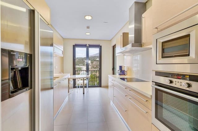 2 sypialnia Apartament na sprzedaż w La Quinta, Benahavís z basenem garażem - 780 000 € (Ref: 8983557)