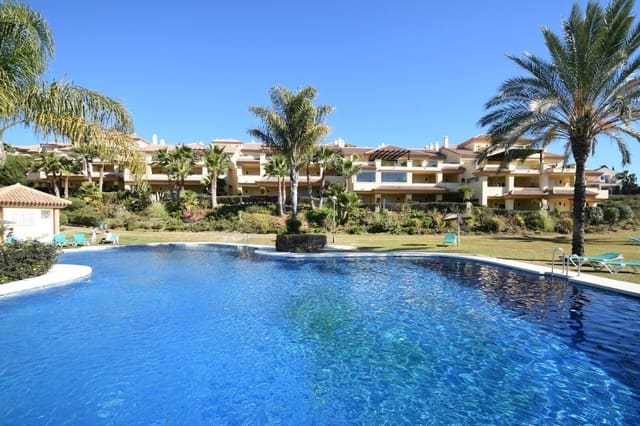 2 soveværelse Lejlighed til salg i Nueva Andalucia, Marbella med swimmingpool garage - € 585.000 (Ref: 9000412)