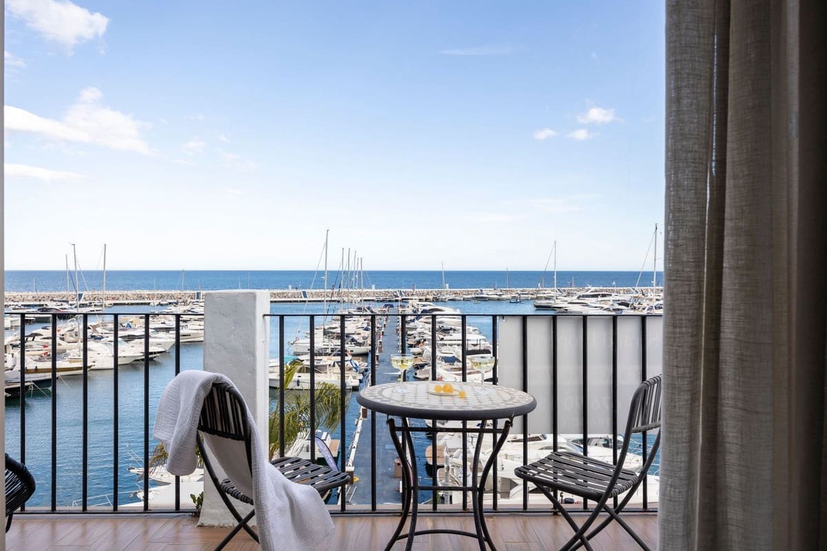 2 soveværelse Lejlighed til salg i Puerto Banus - € 870.000 (Ref: 9002316)