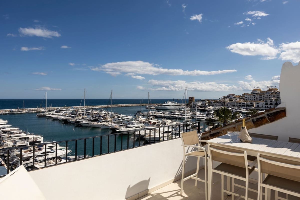2 soveværelse Lejlighed til salg i Puerto Banus - € 870.000 (Ref: 9002316)