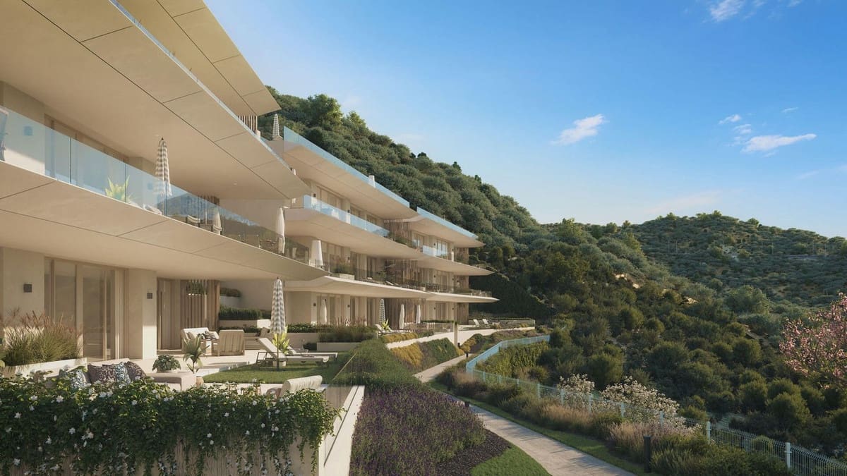 3 soverom Leilighet til salgs i La Quinta med svømmebasseng garasje - € 1 327 000 (Ref: 9012949)