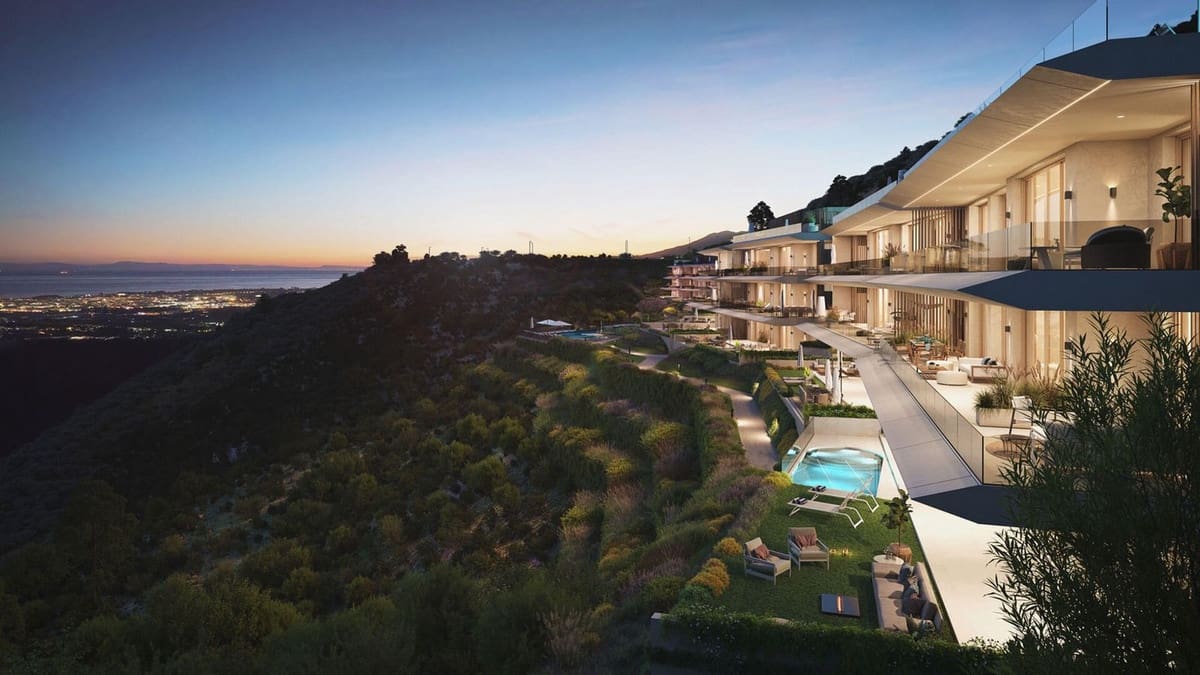 3 slaapkamer Appartement te koop in La Quinta met zwembad garage - € 1.327.000 (Ref: 9012949)