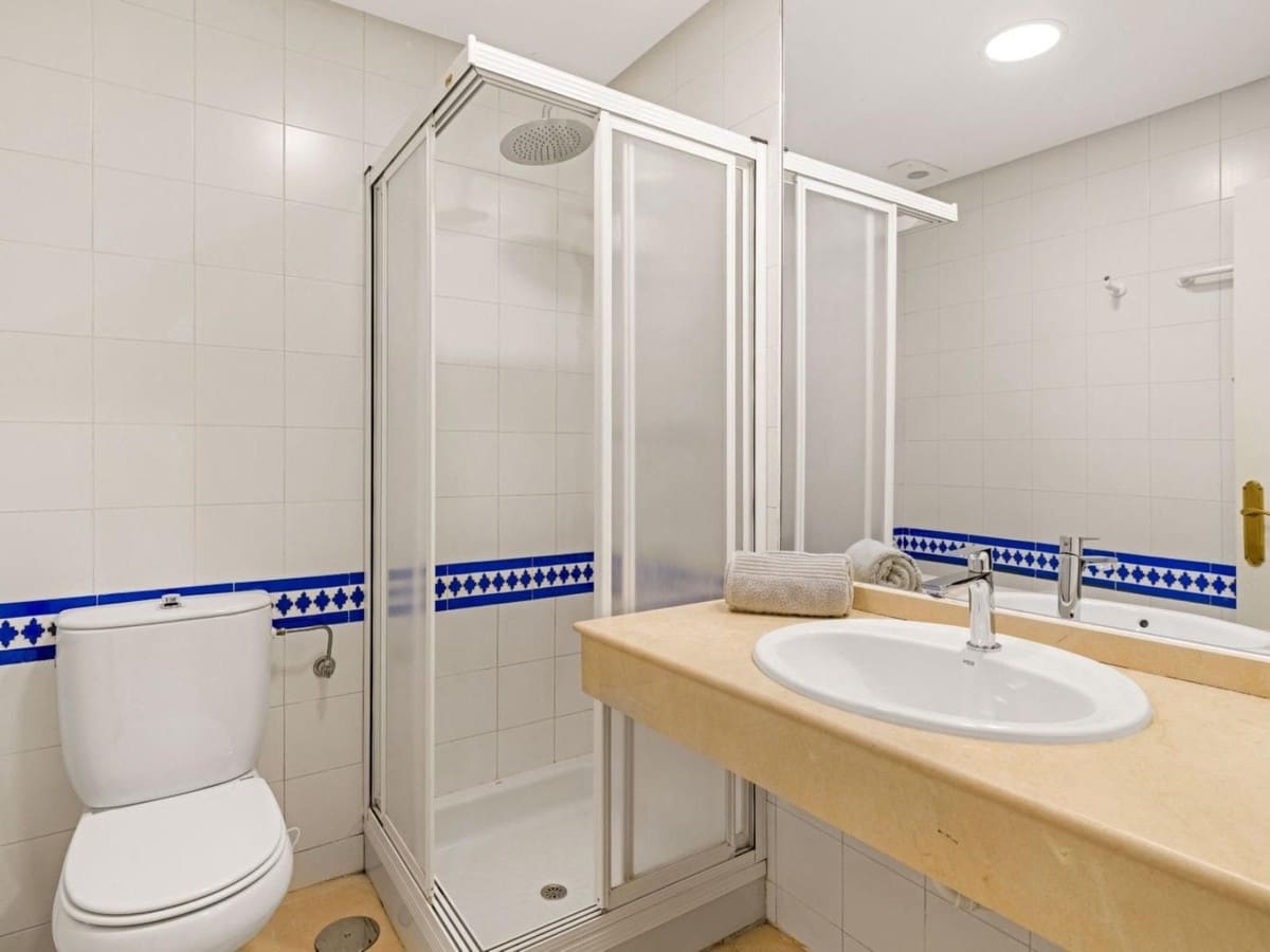 3 soveværelse Lejlighed til salg i Los Arqueros med swimmingpool - € 595.000 (Ref: 9015598)