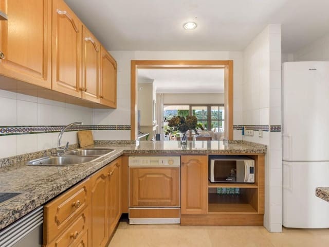 3 slaapkamer Appartement te koop in Los Arqueros, Benahavís met zwembad - € 595.000 (Ref: 9015598)