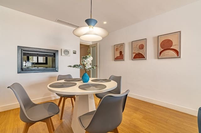 2 makuuhuone Huoneisto myytävänä paikassa Bahia de Casares, Casares mukana uima-altaan 
autotalli - 540 000 € (Ref: 9030531)