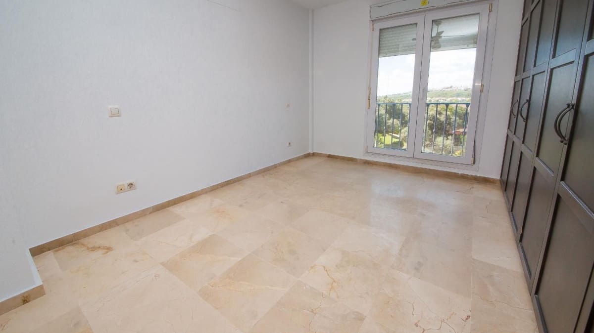 3 bedroom Townhouse for sale in La Duquesa / Puerto de la Duquesa with pool garage - € 339,000 (Ref: 9074006)