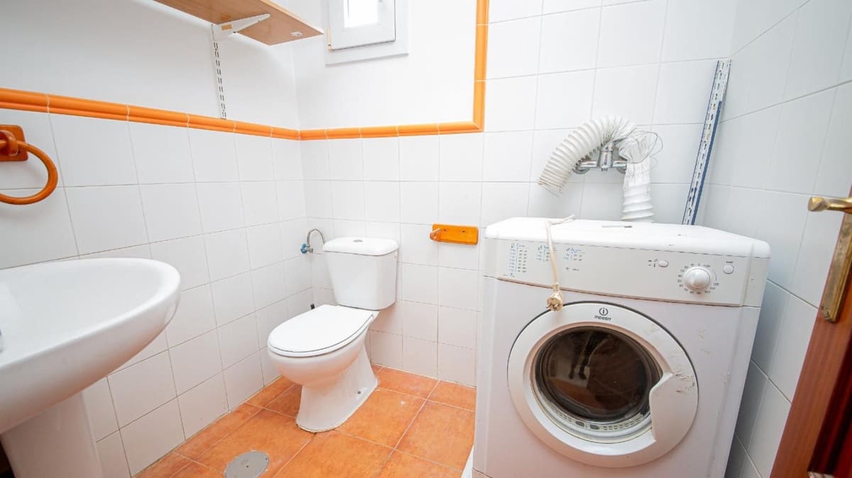 3 bedroom Townhouse for sale in La Duquesa / Puerto de la Duquesa with pool garage - € 339,000 (Ref: 9074006)