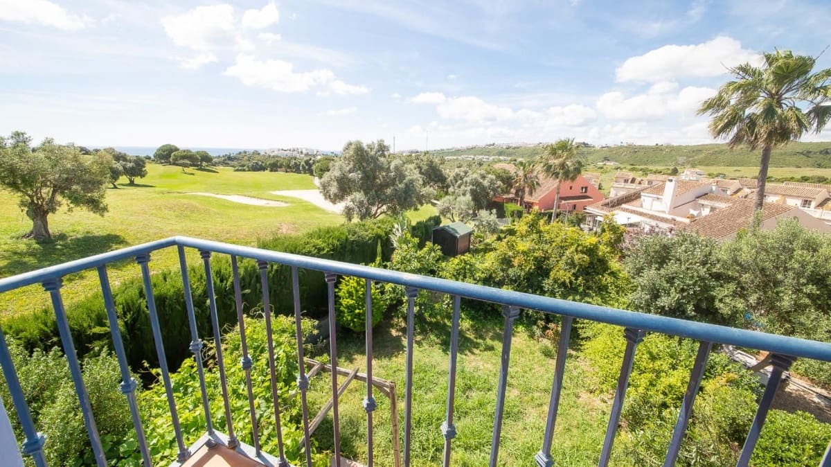 3 bedroom Townhouse for sale in La Duquesa / Puerto de la Duquesa with pool garage - € 339,000 (Ref: 9074006)