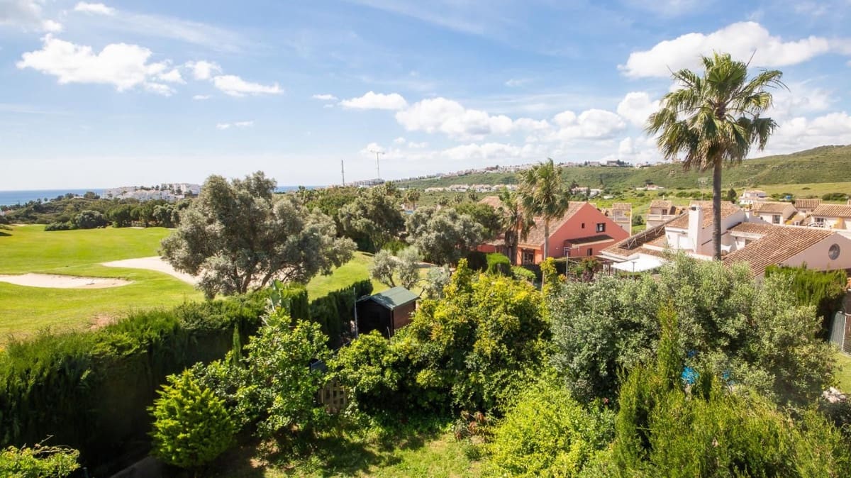 3 bedroom Townhouse for sale in La Duquesa / Puerto de la Duquesa with pool garage - € 339,000 (Ref: 9074006)