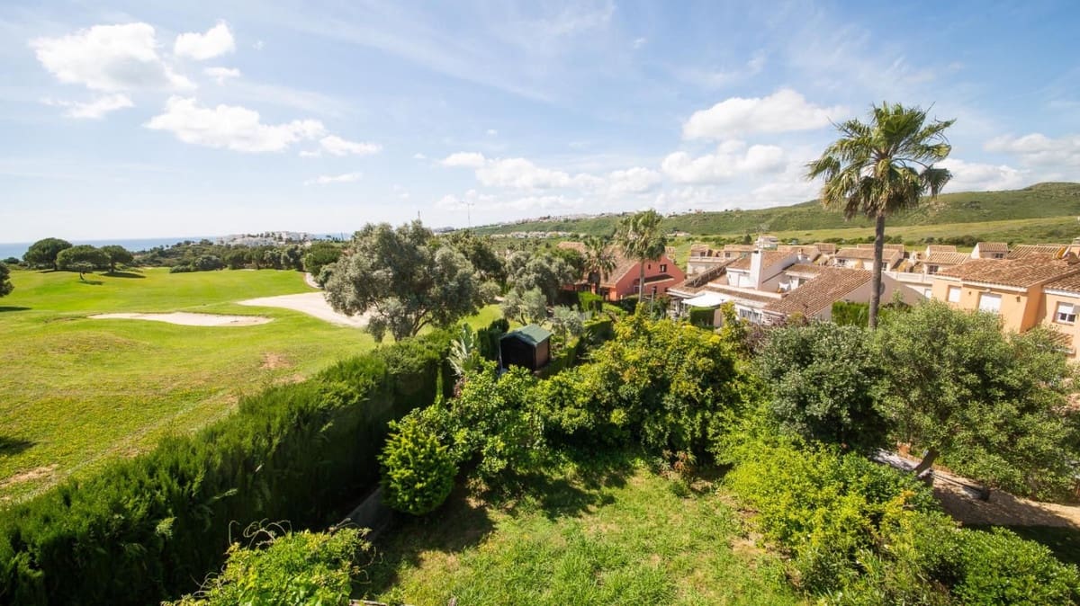 3 bedroom Townhouse for sale in La Duquesa / Puerto de la Duquesa with pool garage - € 339,000 (Ref: 9074006)