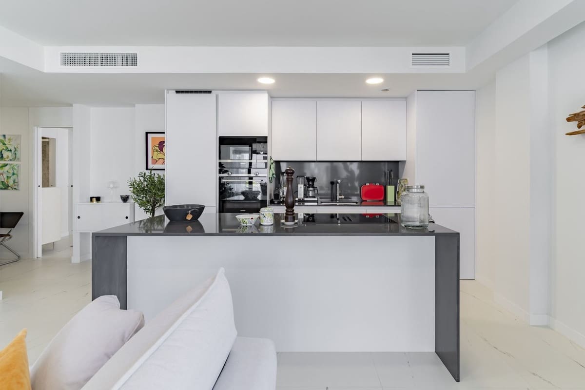 1 soveværelse Lejlighed til salg i Bahia de Casares med swimmingpool garage - € 380.000 (Ref: 9074011)