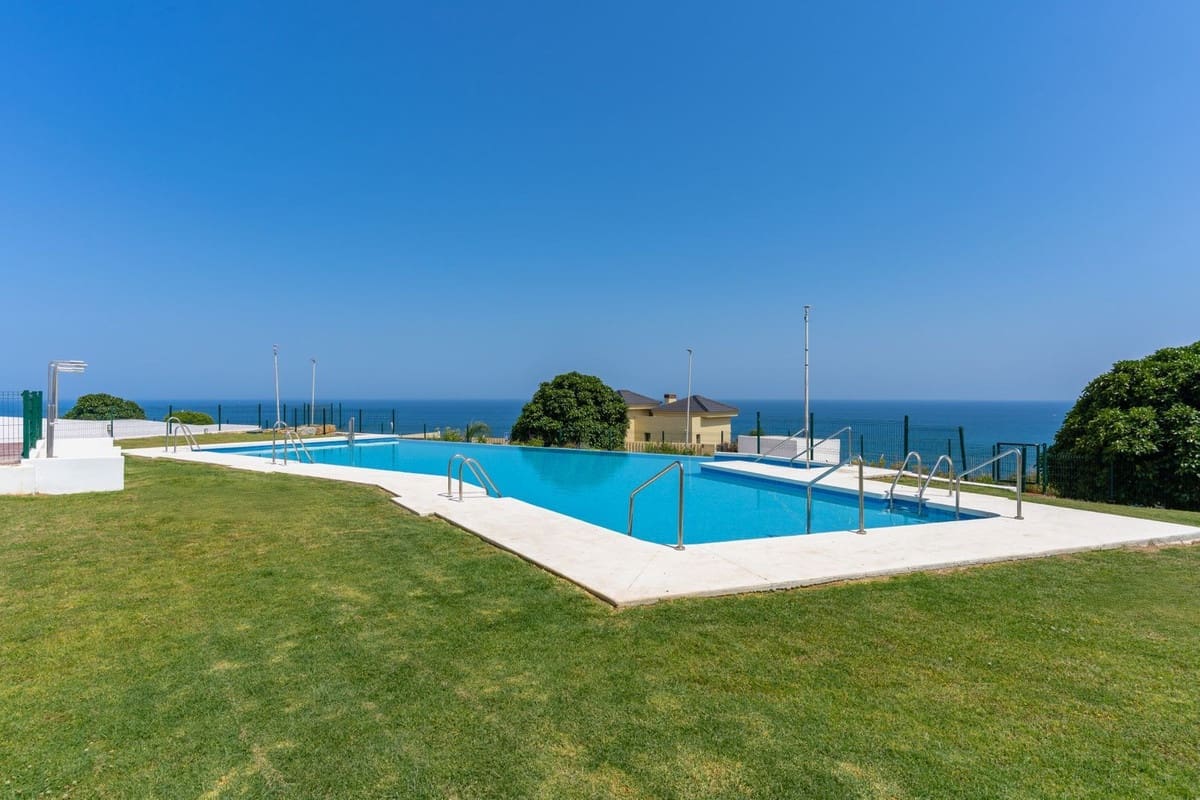 1 Zimmer Apartment zu verkaufen in Bahia de Casares mit Pool Garage - 370.000 € (Ref: 9074011)